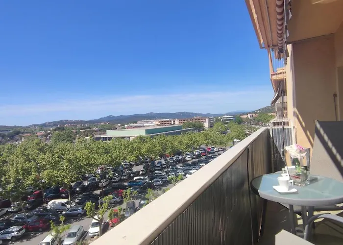 Villas Cosette Apartamento Plaza Europa Apartman *